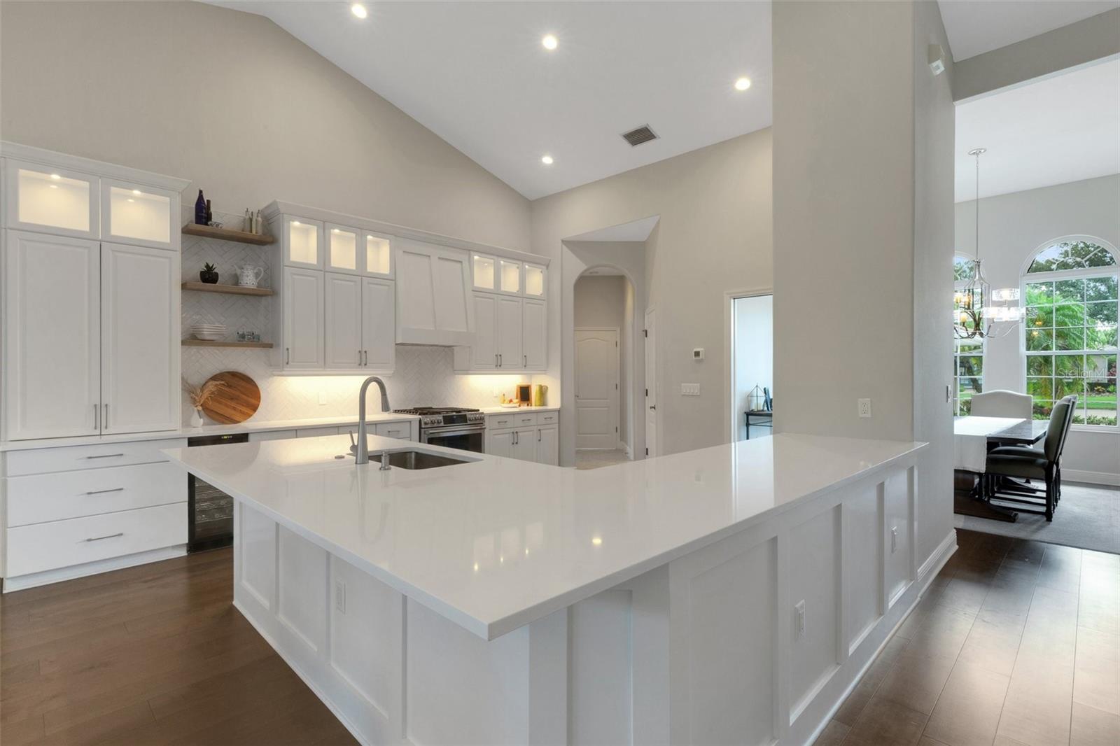 Image 15 of 61 For 8102 Waterview Boulevard