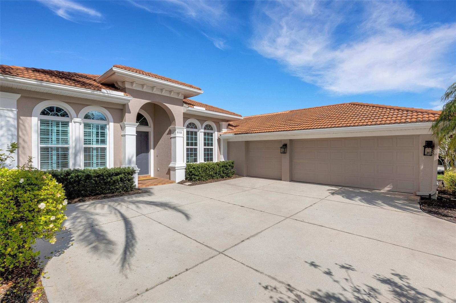 Image 2 of 61 For 8102 Waterview Boulevard