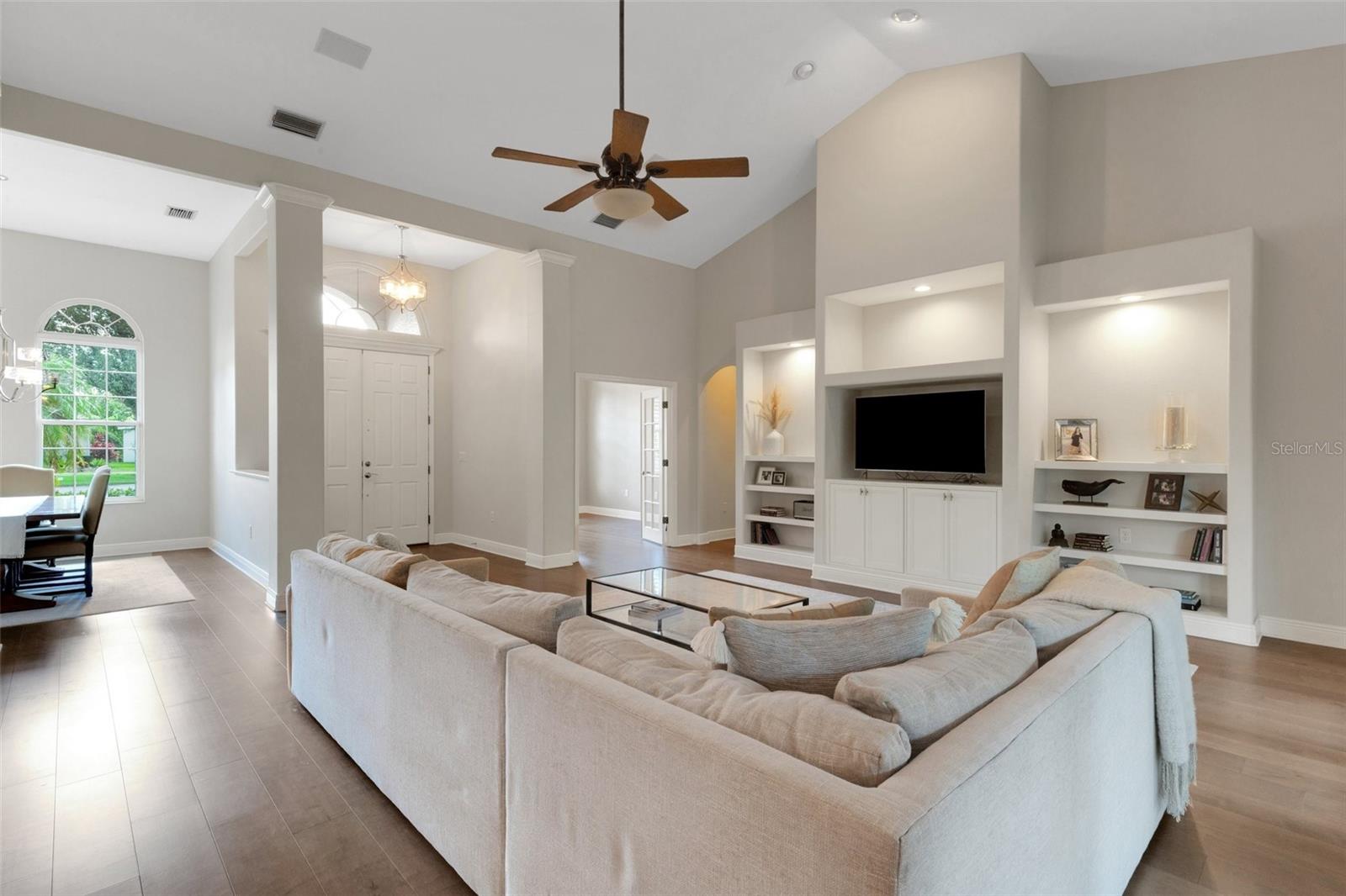 Image 20 of 61 For 8102 Waterview Boulevard