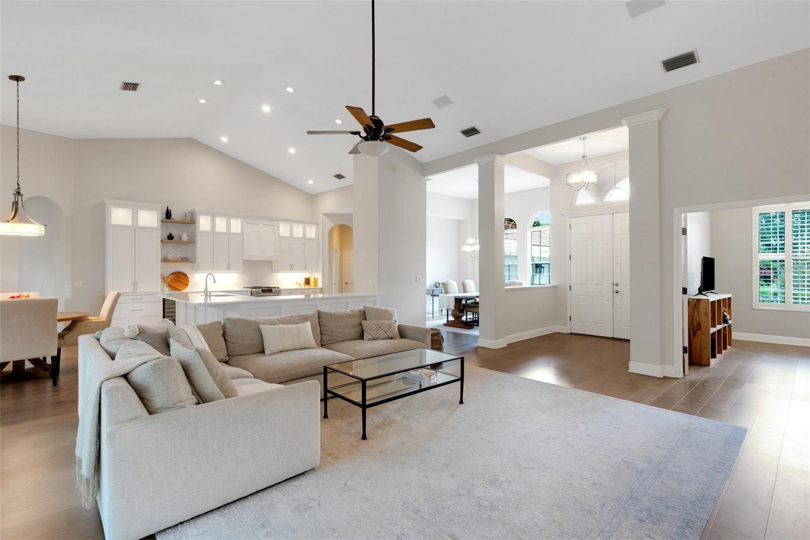 Image 21 of 61 For 8102 Waterview Boulevard