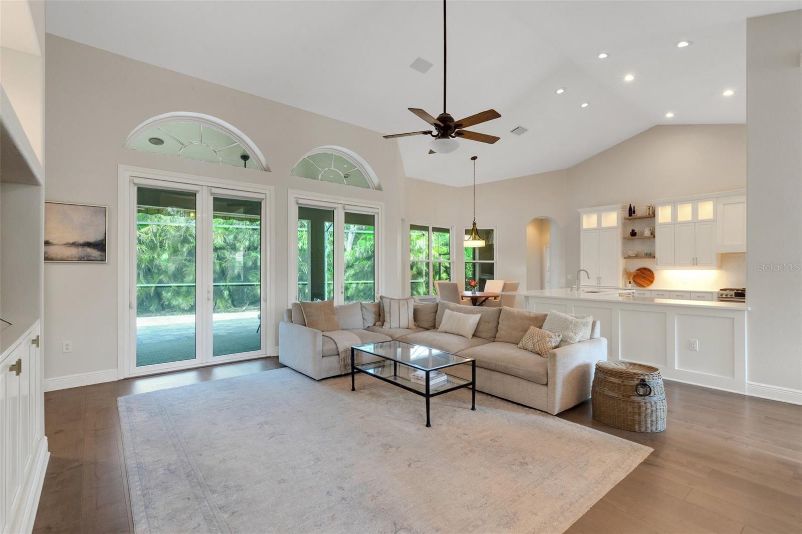 Image 22 of 61 For 8102 Waterview Boulevard