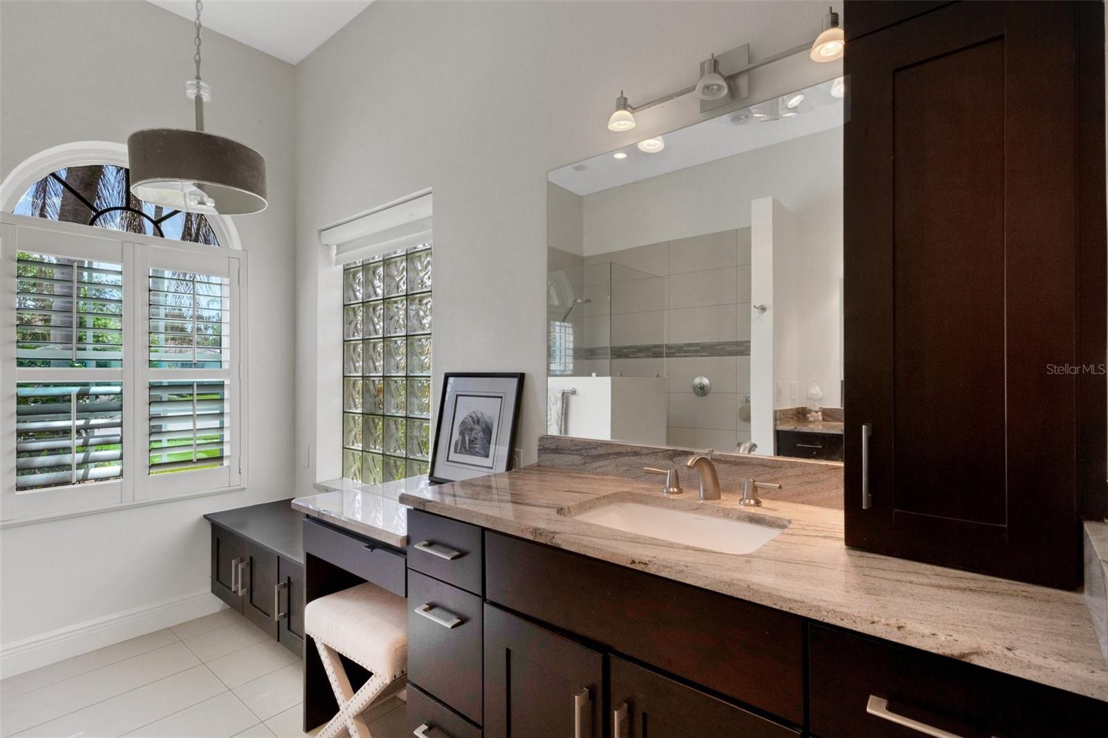 Image 37 of 61 For 8102 Waterview Boulevard