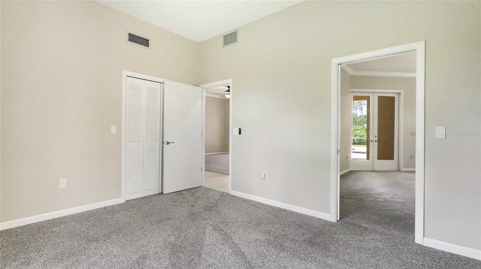 Image 33 of 62 For 7404 Weeping Willow Boulevard