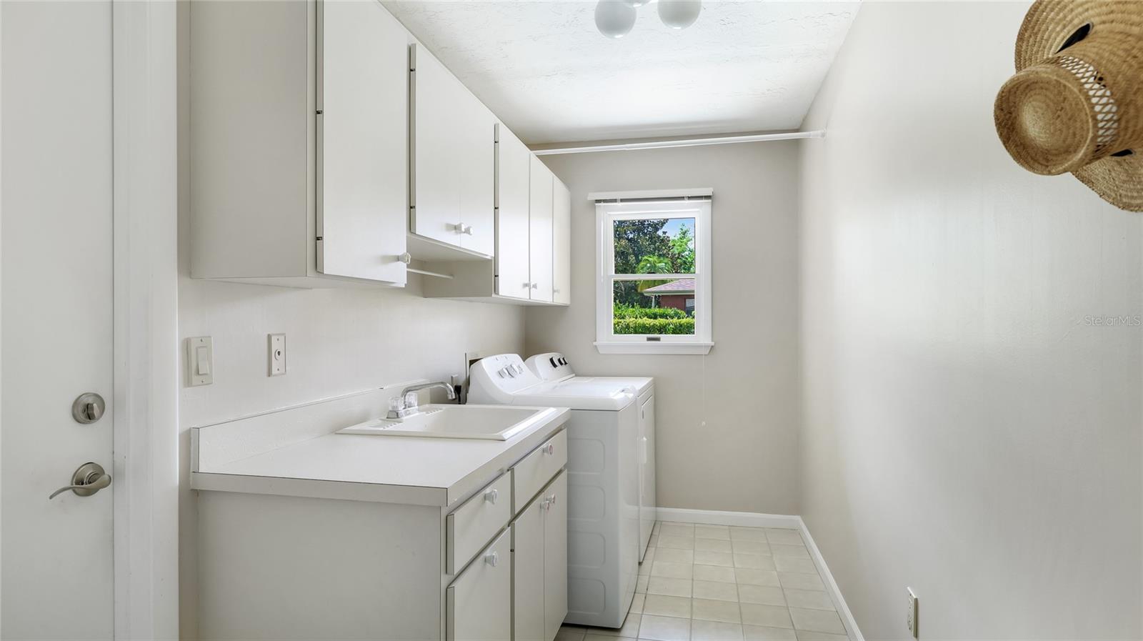 Image 46 of 62 For 7404 Weeping Willow Boulevard