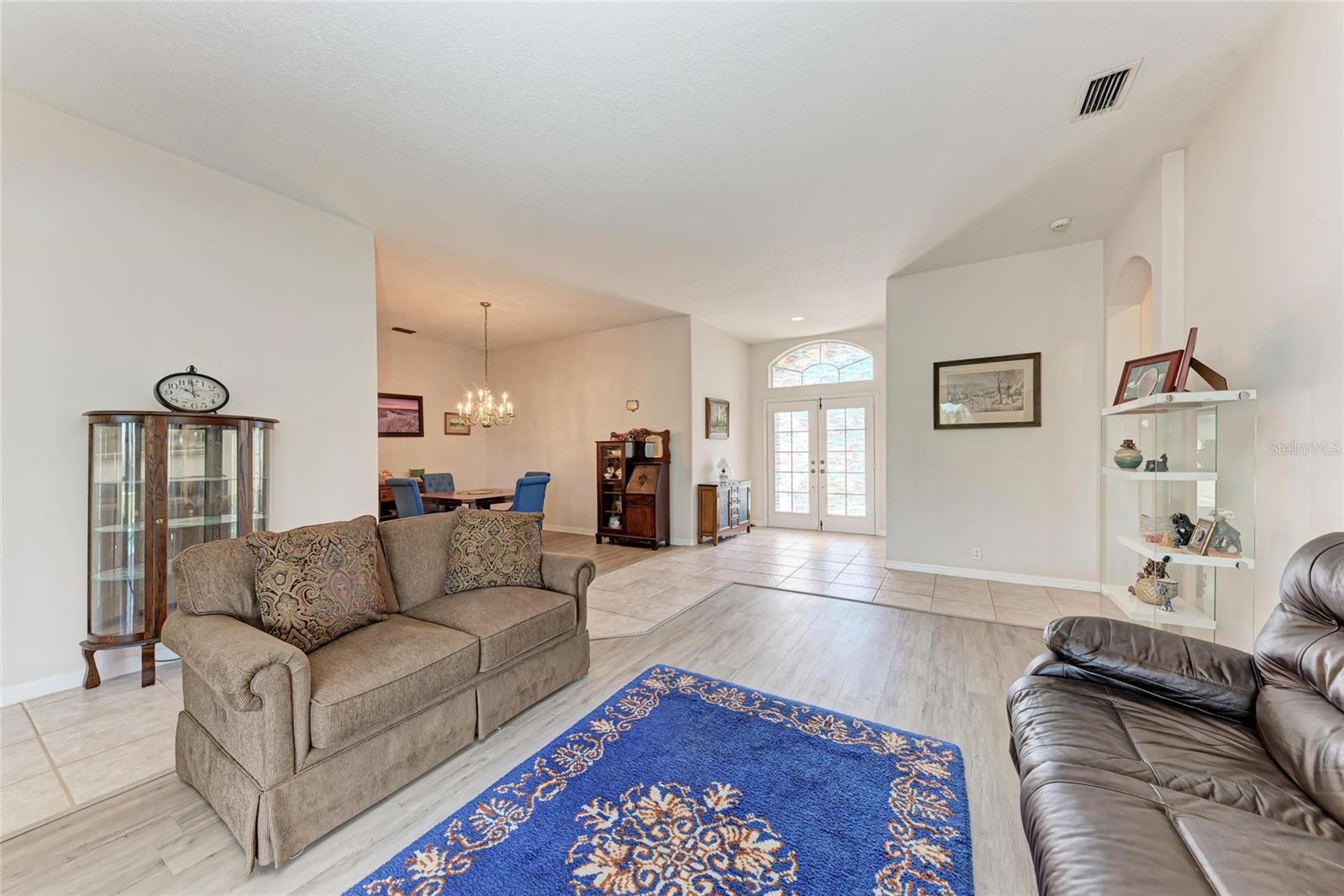 Image 11 of 48 For 11915 Oak Ridge Drive