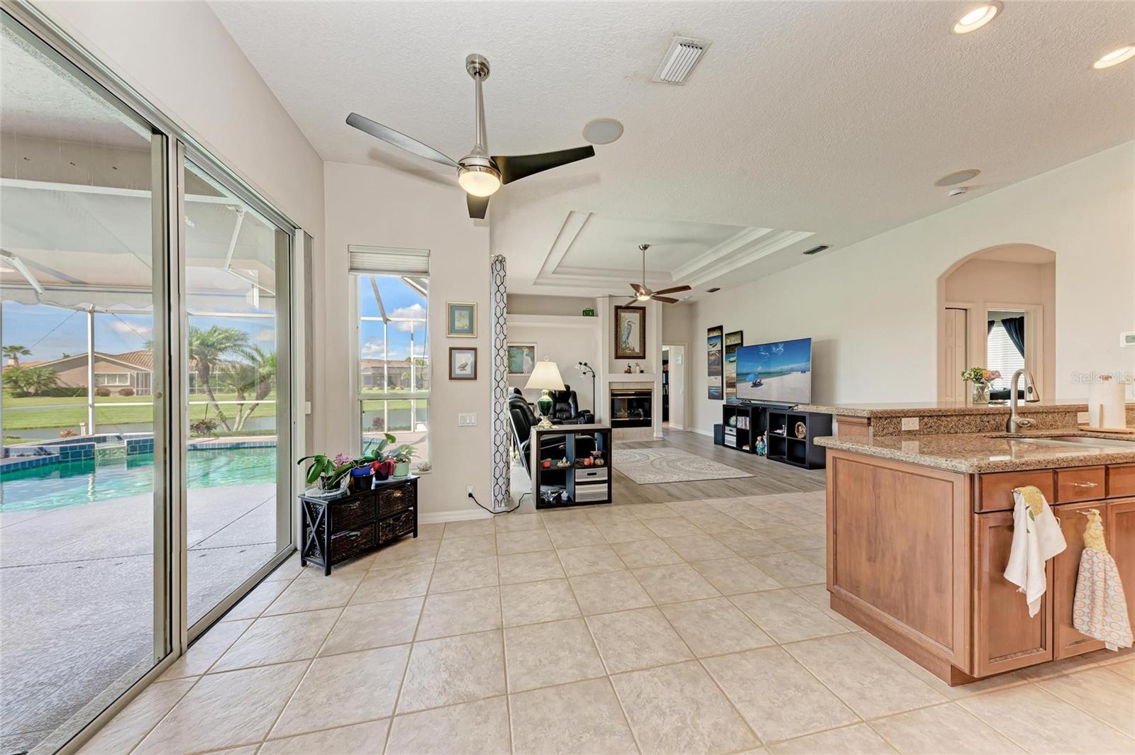 Image 21 of 48 For 11915 Oak Ridge Drive