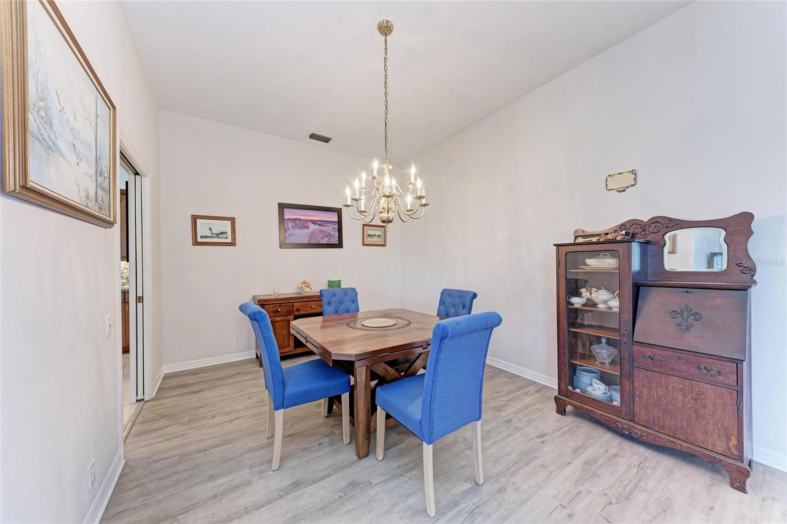 Image 22 of 48 For 11915 Oak Ridge Drive