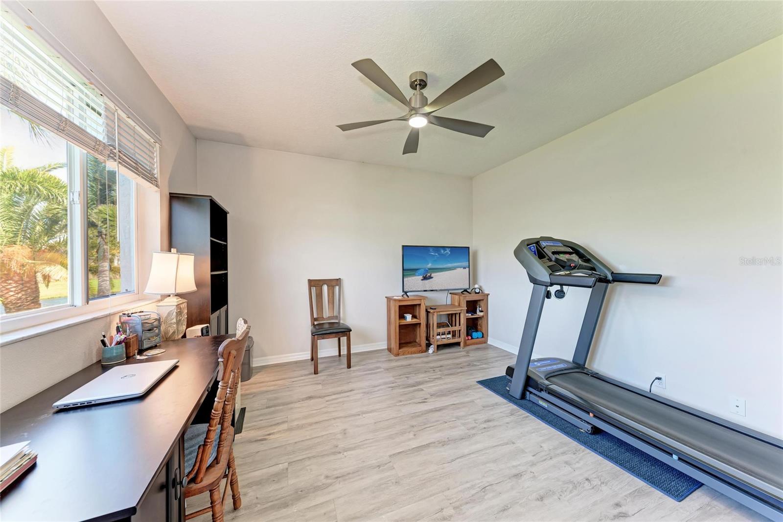 Image 31 of 48 For 11915 Oak Ridge Drive
