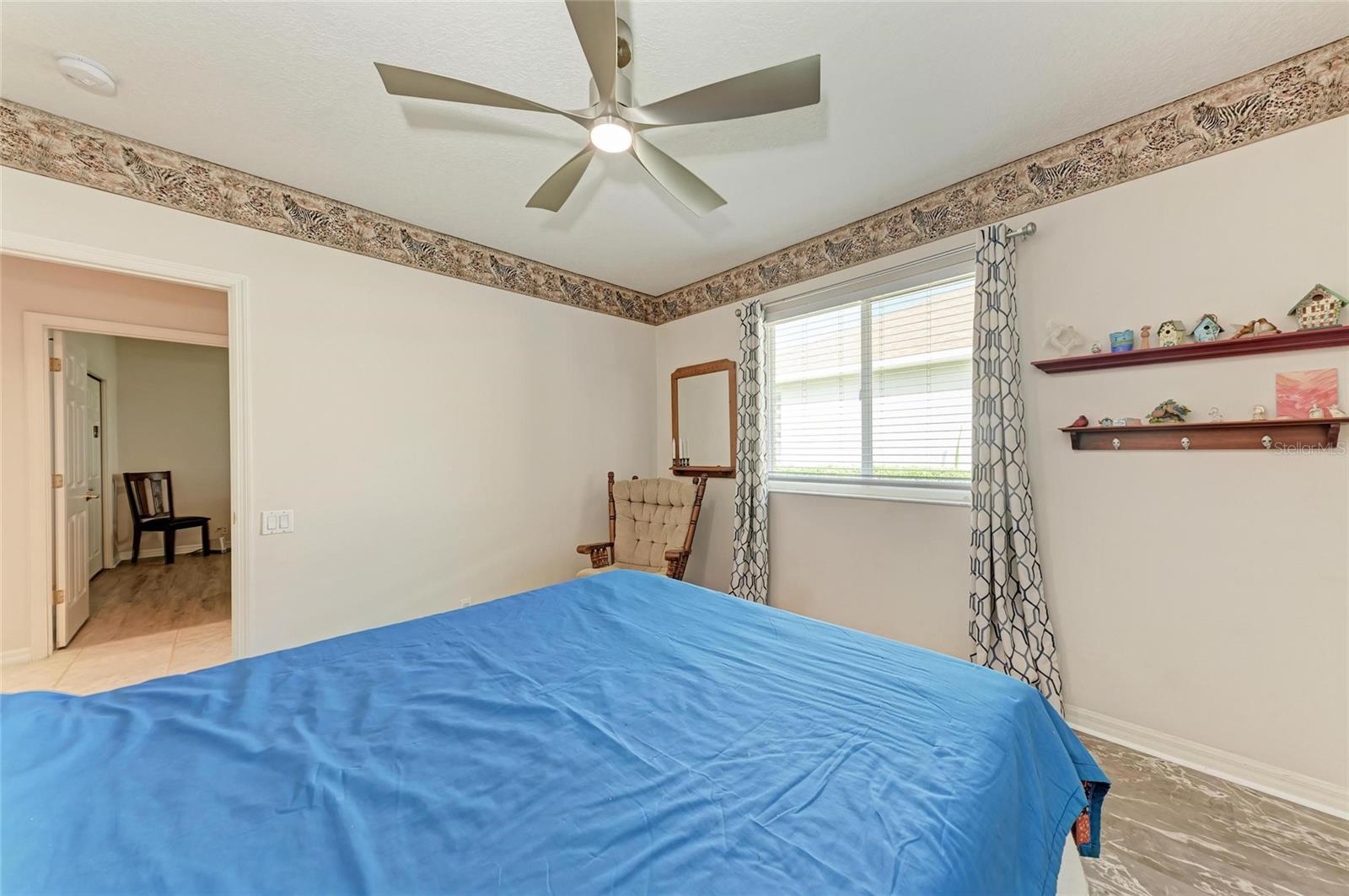 Image 39 of 48 For 11915 Oak Ridge Drive