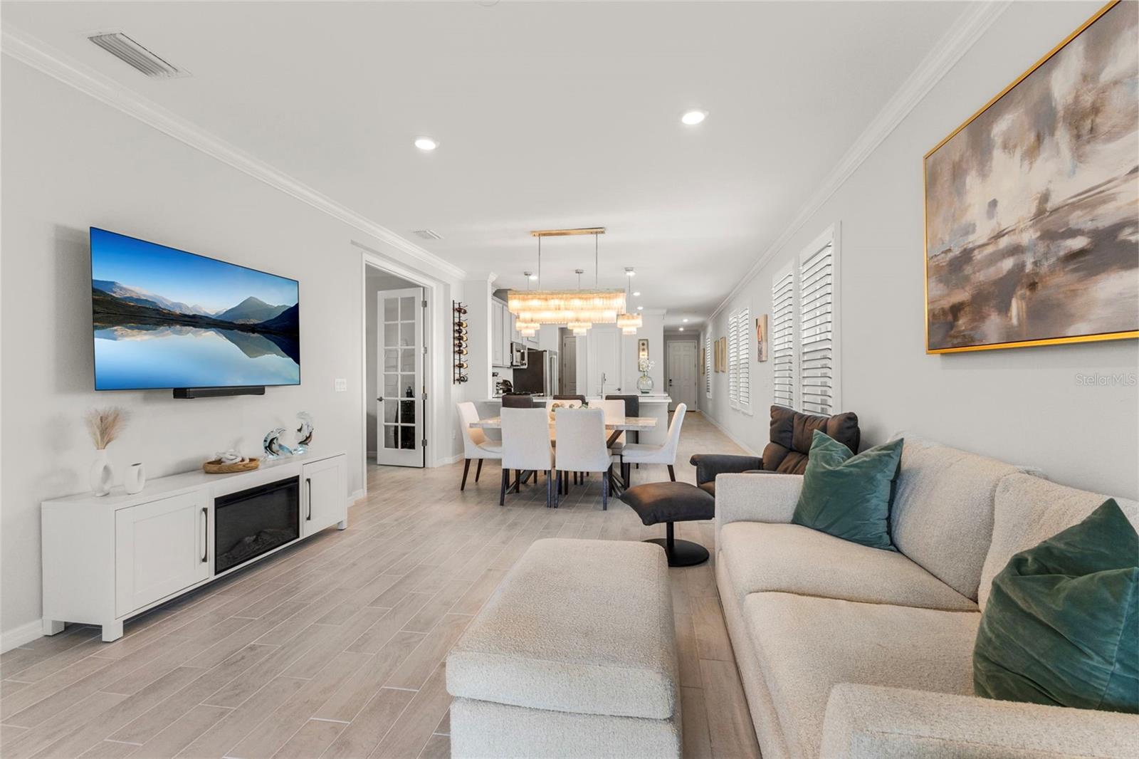 Image 6 of 53 For 9012 Tequila Sunrise Drive
