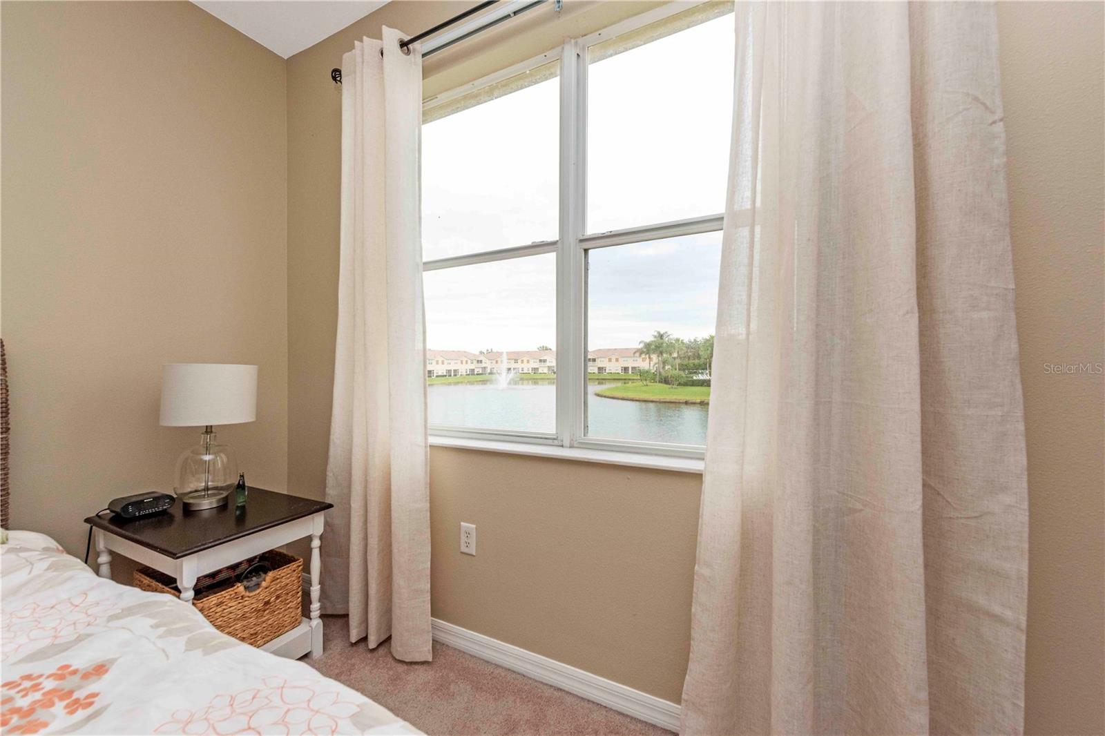Image 10 of 18 For 3698 Parkridge Circle 26-104