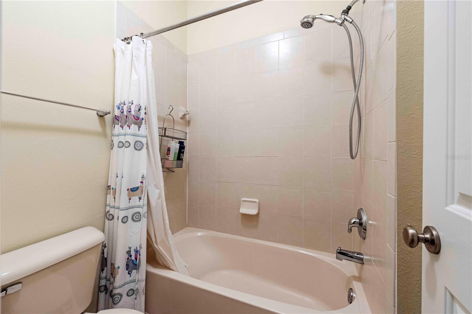 Image 14 of 18 For 3698 Parkridge Circle 26-104