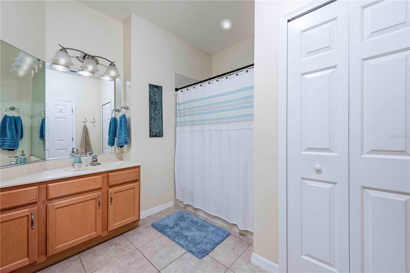 Image 8 of 18 For 3698 Parkridge Circle 26-104