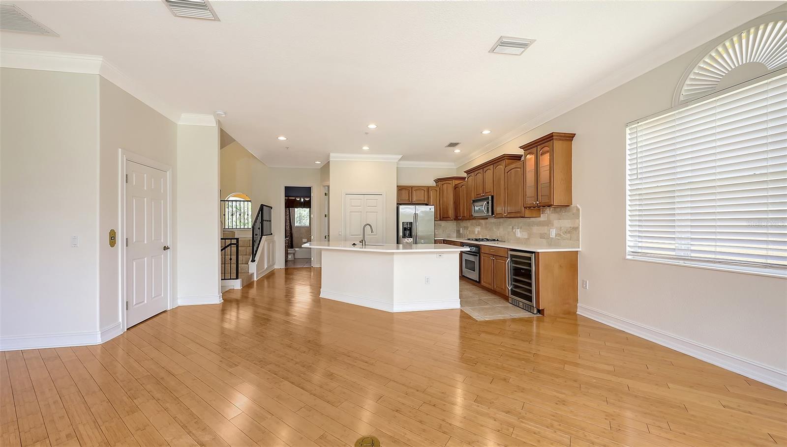 Image 16 of 92 For 1512 3rd Street Circle E