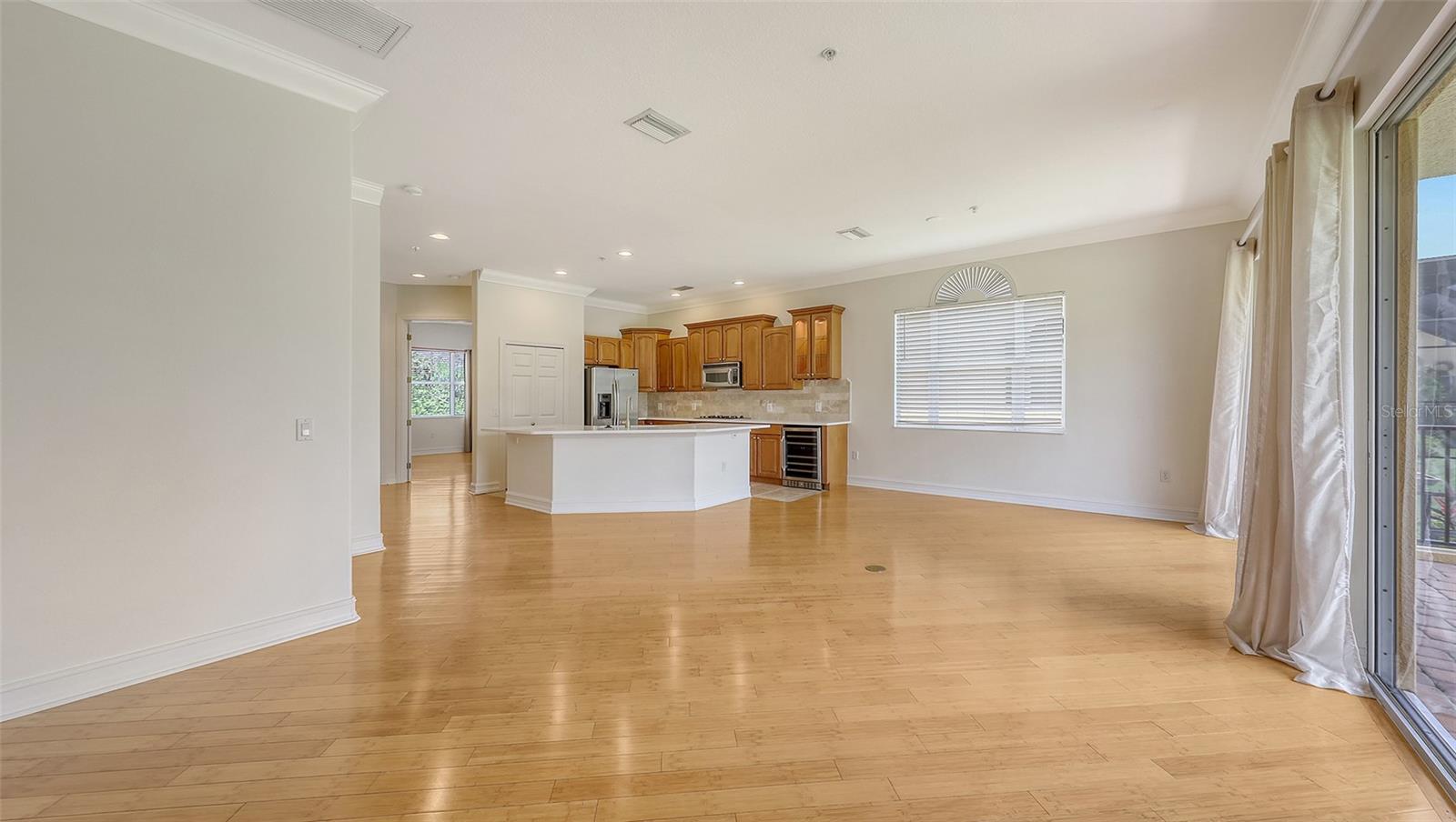 Image 17 of 92 For 1512 3rd Street Circle E