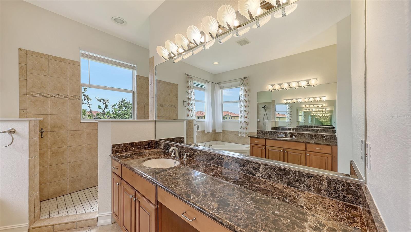 Image 33 of 92 For 1512 3rd Street Circle E