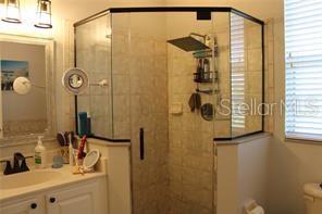 Image 17 of 47 For 3308 10th Lane W