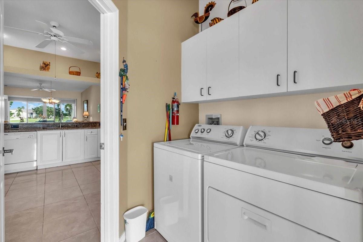 Image 13 of 62 For 6908 Stoneywalk Court