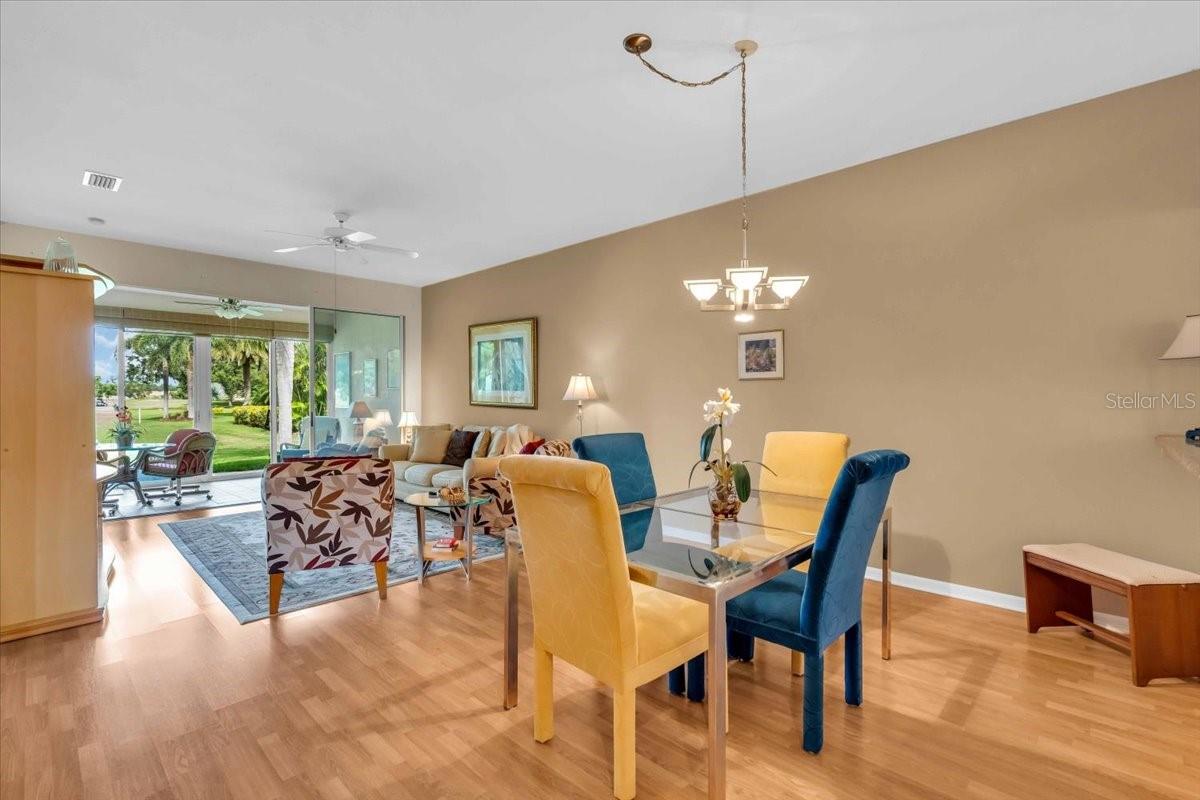 Image 16 of 62 For 6908 Stoneywalk Court