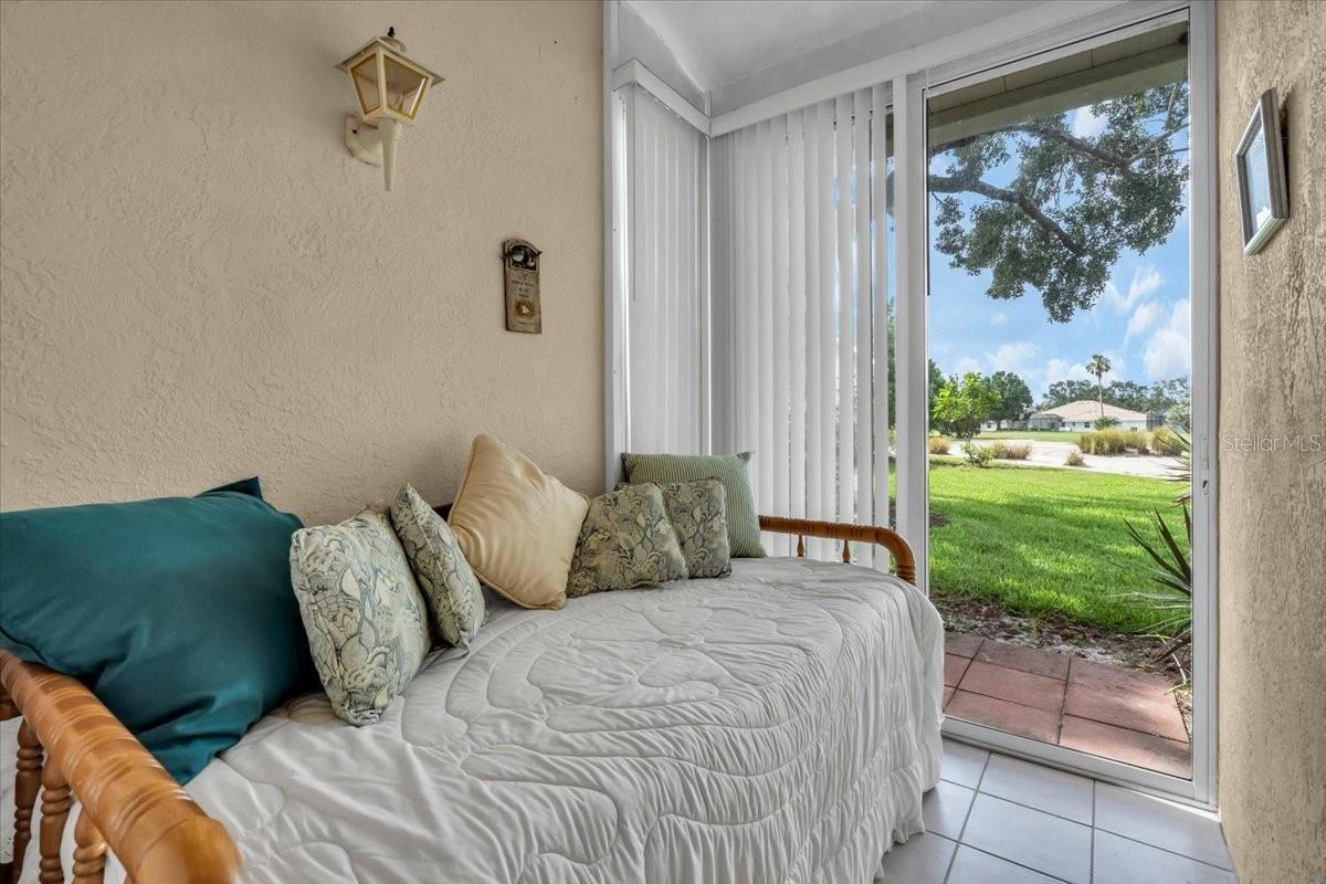Image 18 of 62 For 6908 Stoneywalk Court