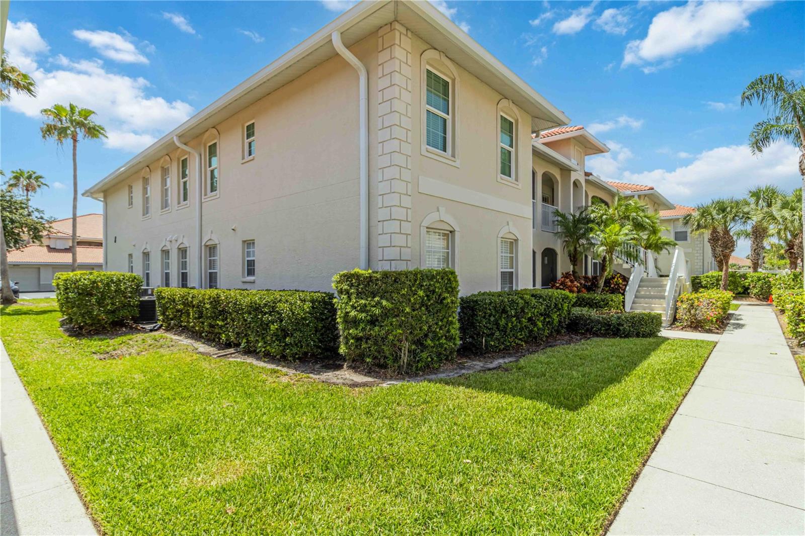 Image 4 of 65 For 8202 L Pavia Boulevard 8202
