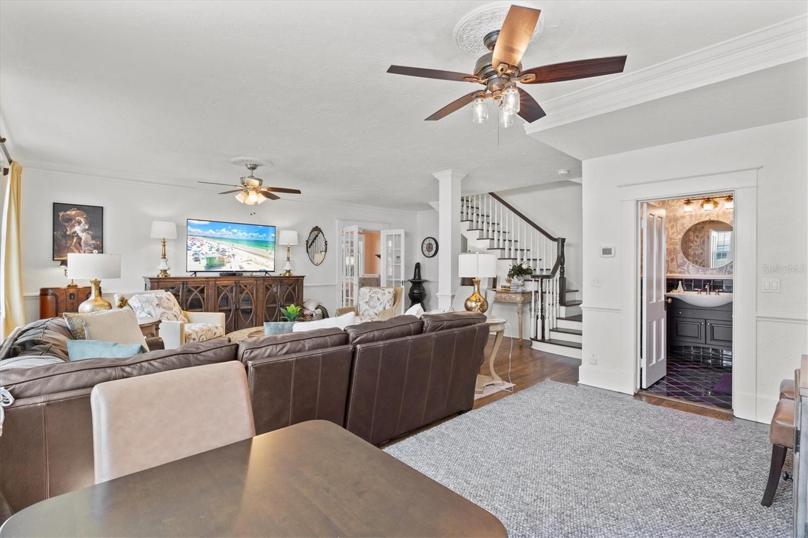 Image 16 of 81 For 1523 1st Avenue W