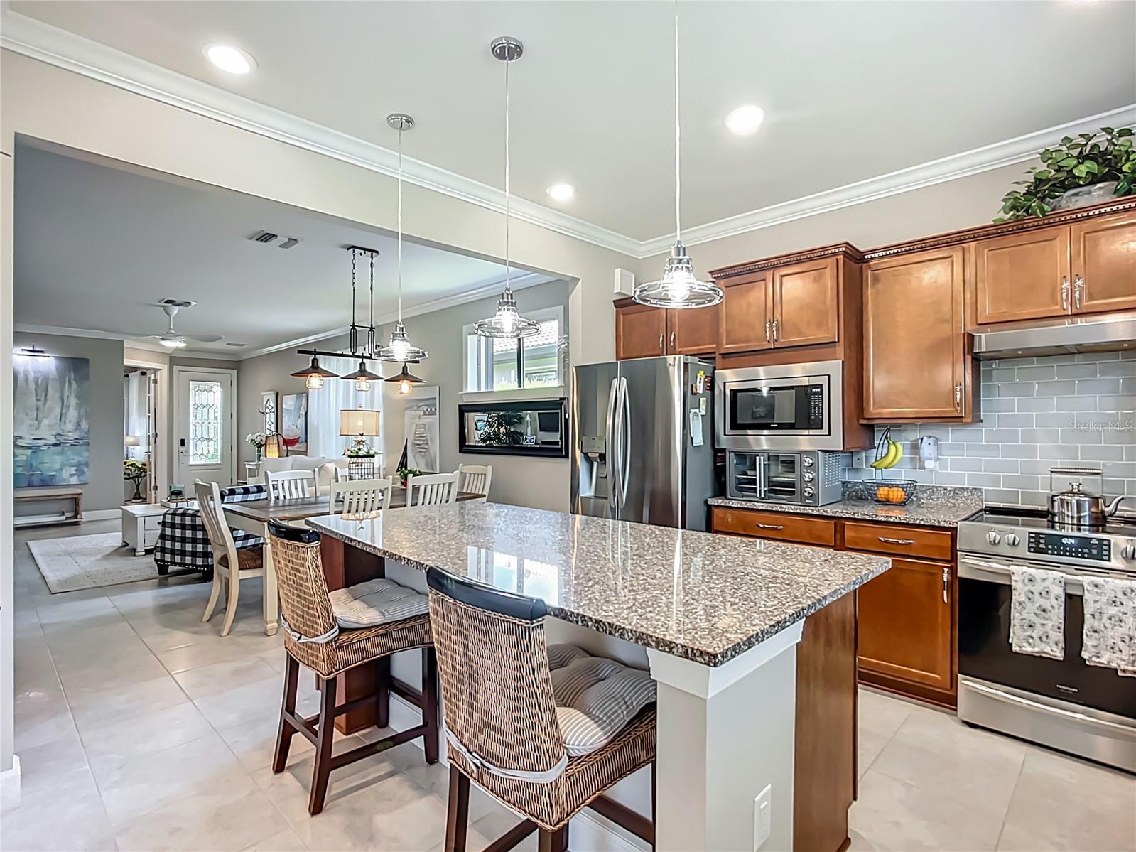 Image 7 of 33 For 2525 Daisy Drive