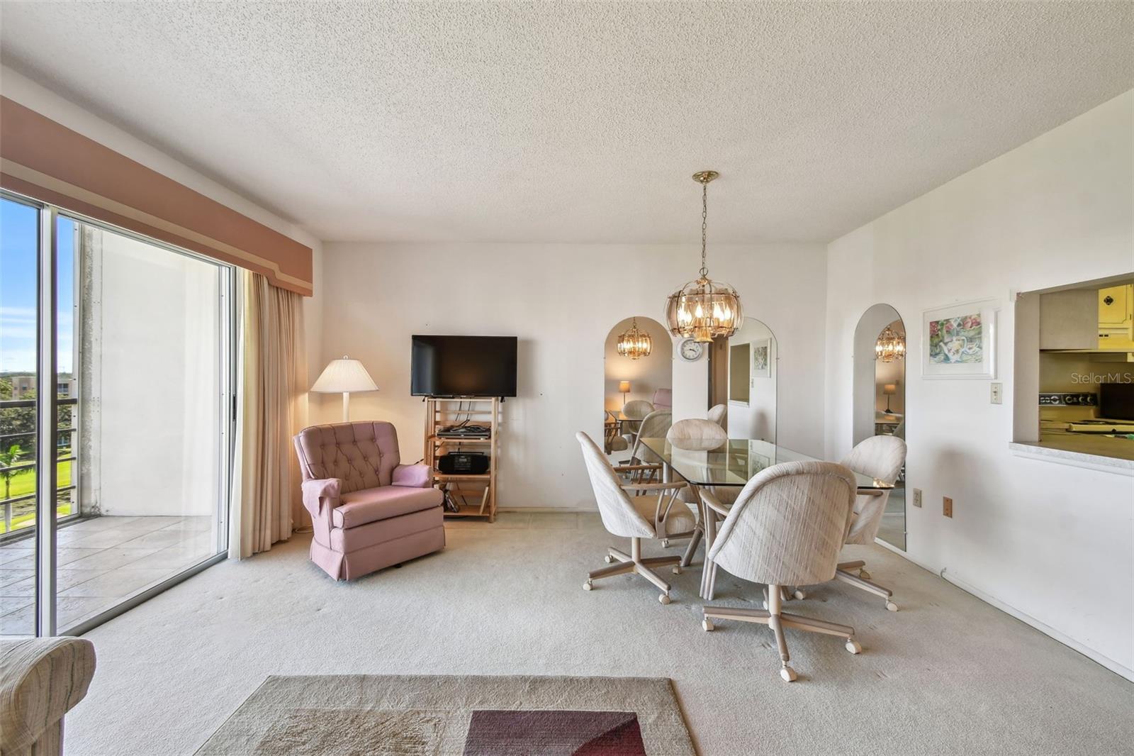 Image 22 of 64 For 3680 Ironwood Circle  704-l