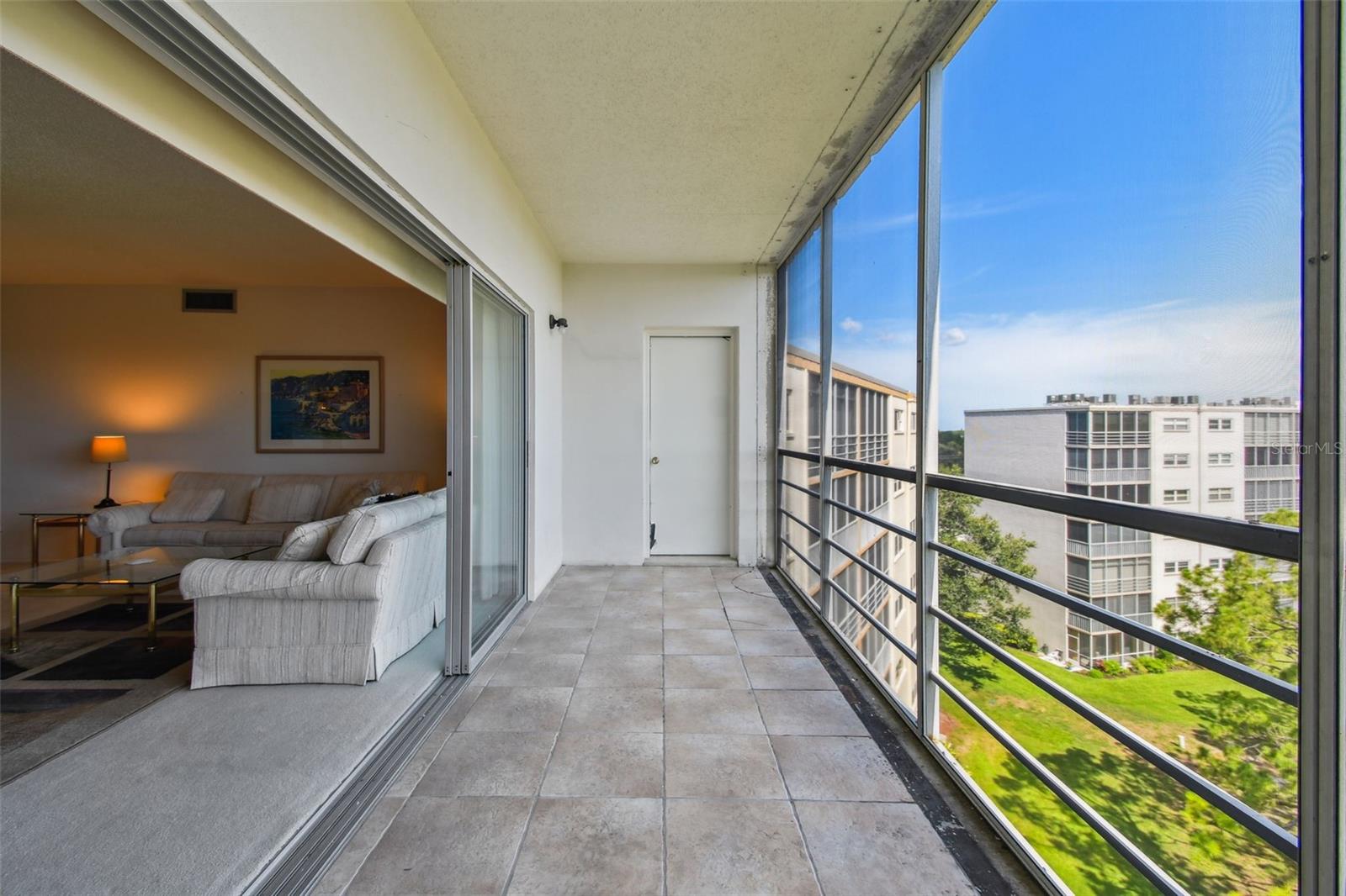 Image 29 of 64 For 3680 Ironwood Circle  704-l