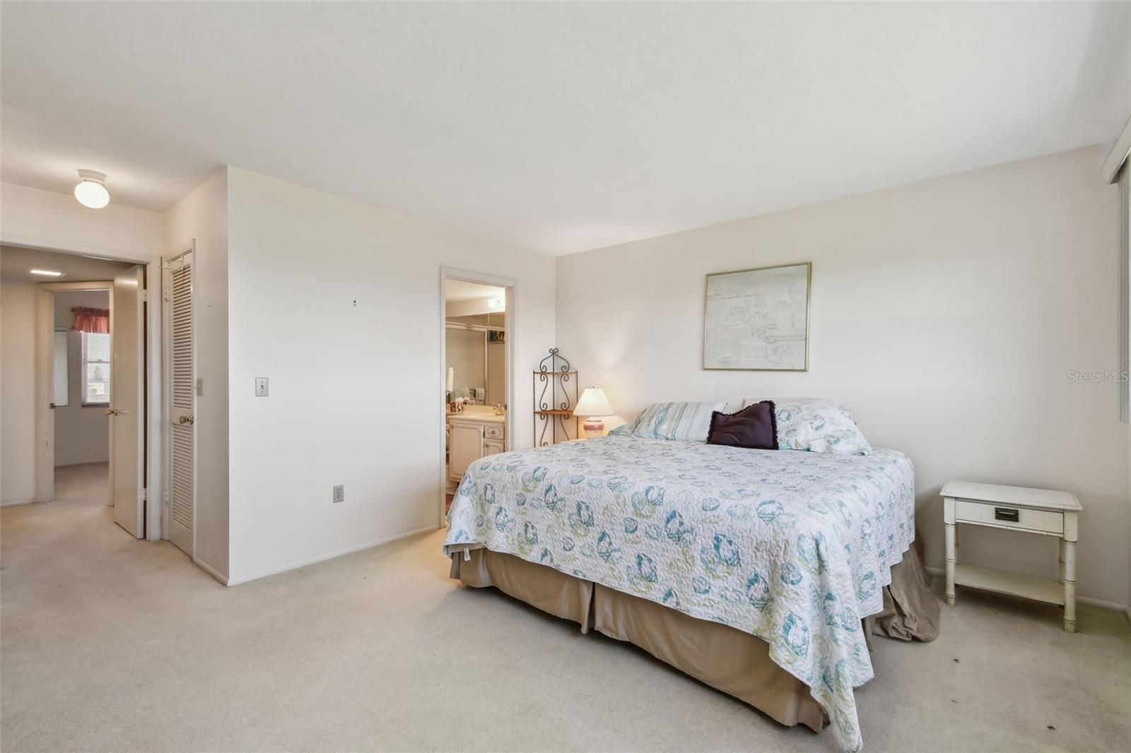 Image 35 of 64 For 3680 Ironwood Circle  704-l