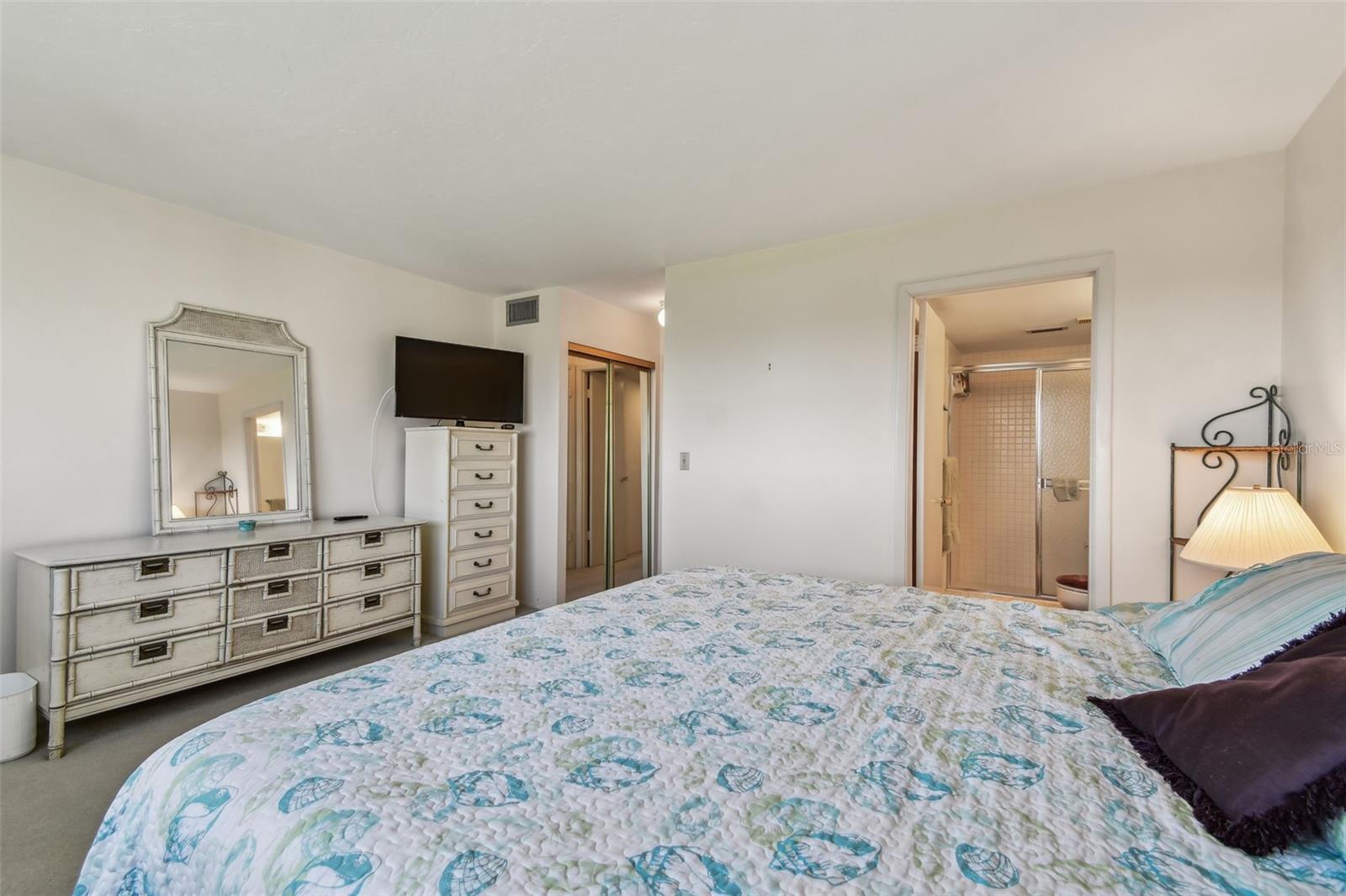 Image 36 of 64 For 3680 Ironwood Circle  704-l