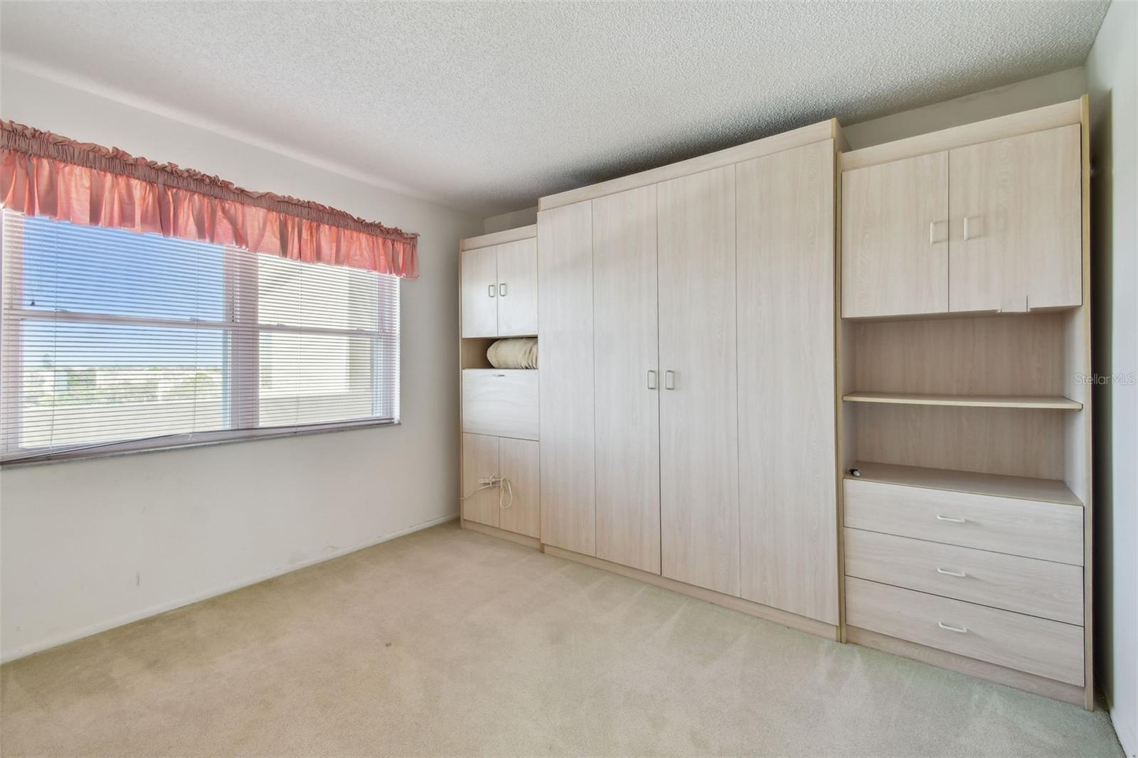 Image 41 of 64 For 3680 Ironwood Circle  704-l