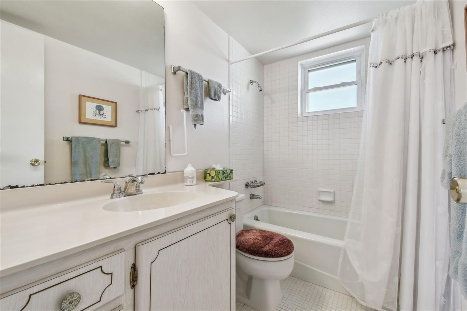 Image 44 of 64 For 3680 Ironwood Circle  704-l