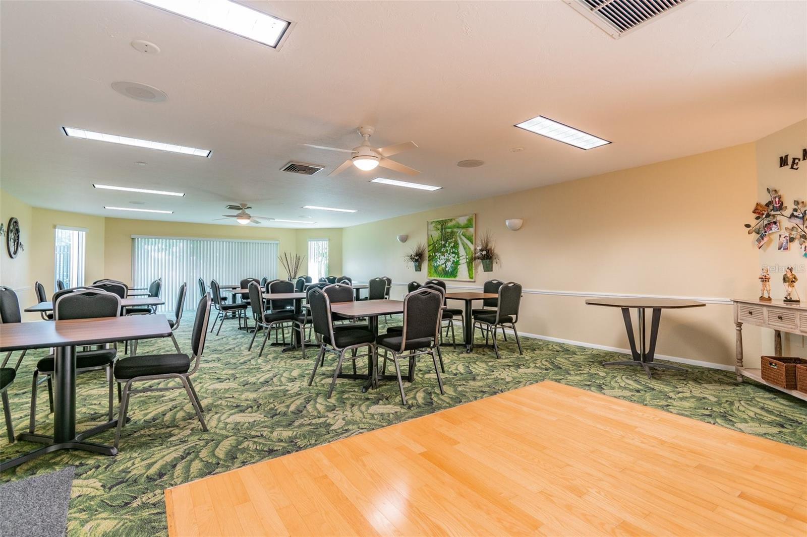 Image 60 of 64 For 3680 Ironwood Circle  704-l