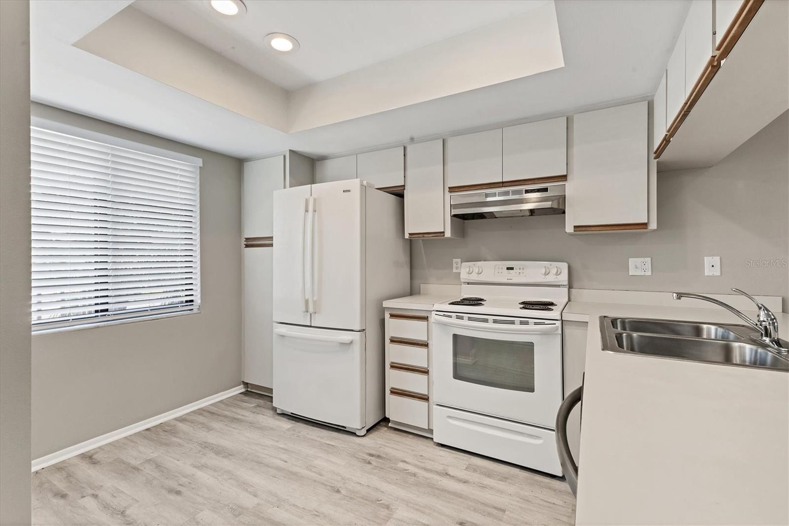 Image 12 of 45 For 7866 Eagle Creek Drive