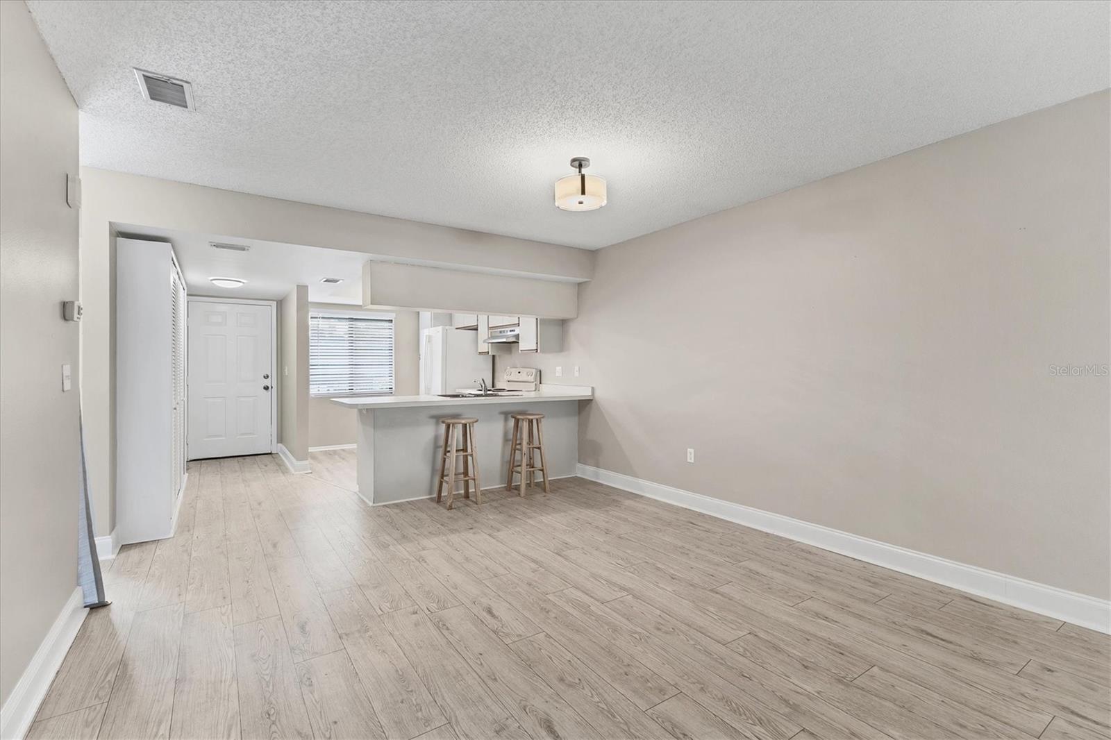 Image 15 of 45 For 7866 Eagle Creek Drive