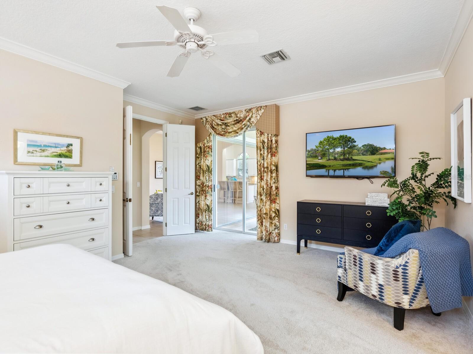 Image 18 of 69 For 6851 Bay Hill Drive