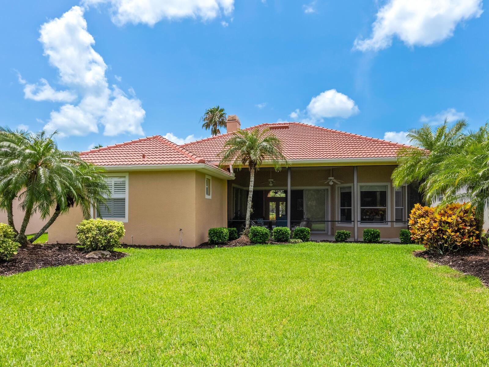 Image 41 of 69 For 6851 Bay Hill Drive