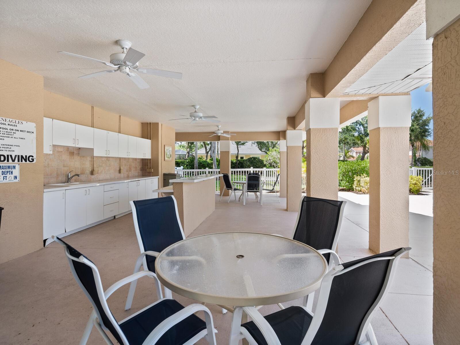 Image 45 of 69 For 6851 Bay Hill Drive