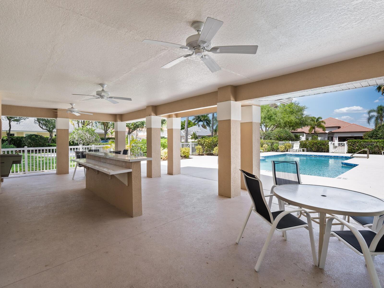 Image 46 of 69 For 6851 Bay Hill Drive