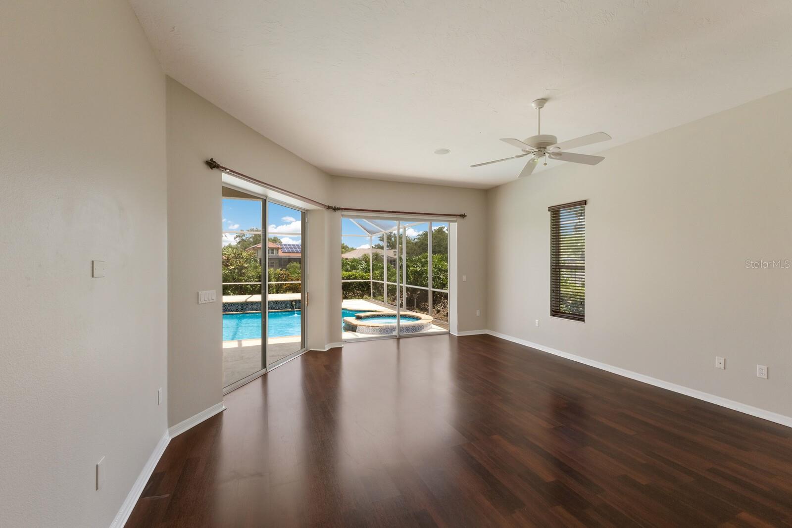 Image 12 of 58 For 8136 Deerbrook Circle