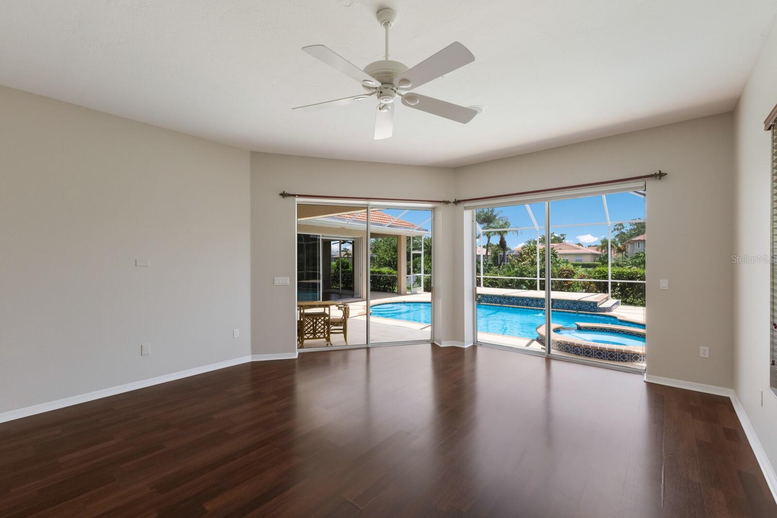 Image 14 of 58 For 8136 Deerbrook Circle