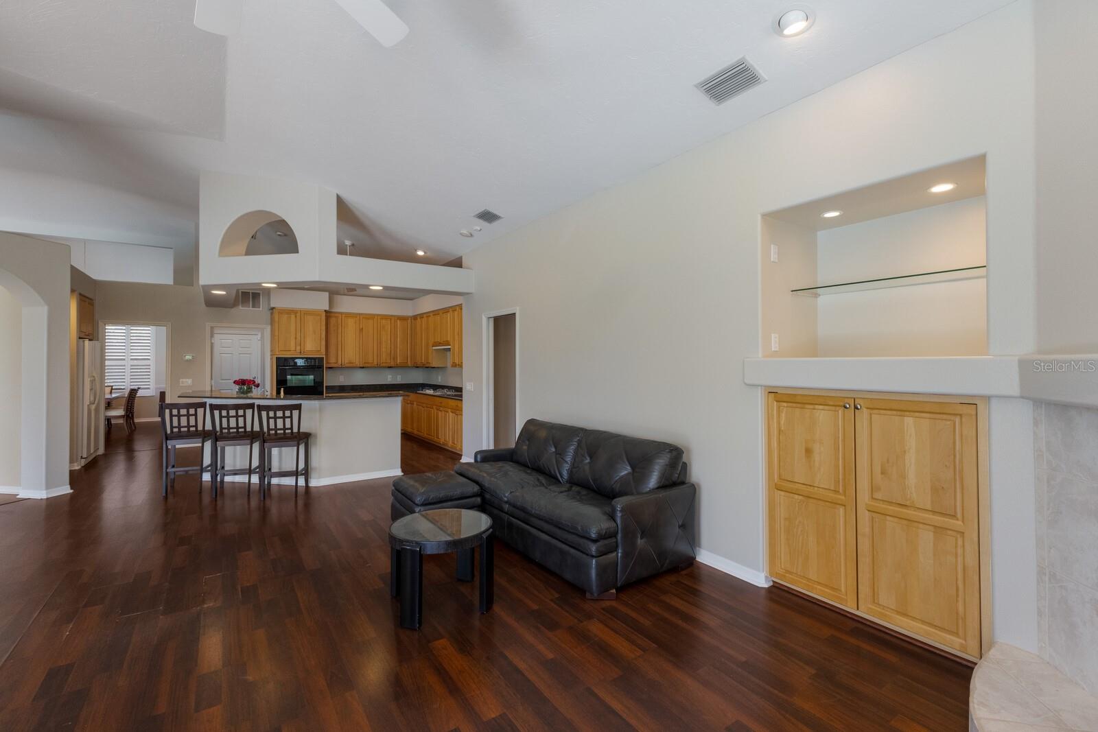 Image 21 of 58 For 8136 Deerbrook Circle