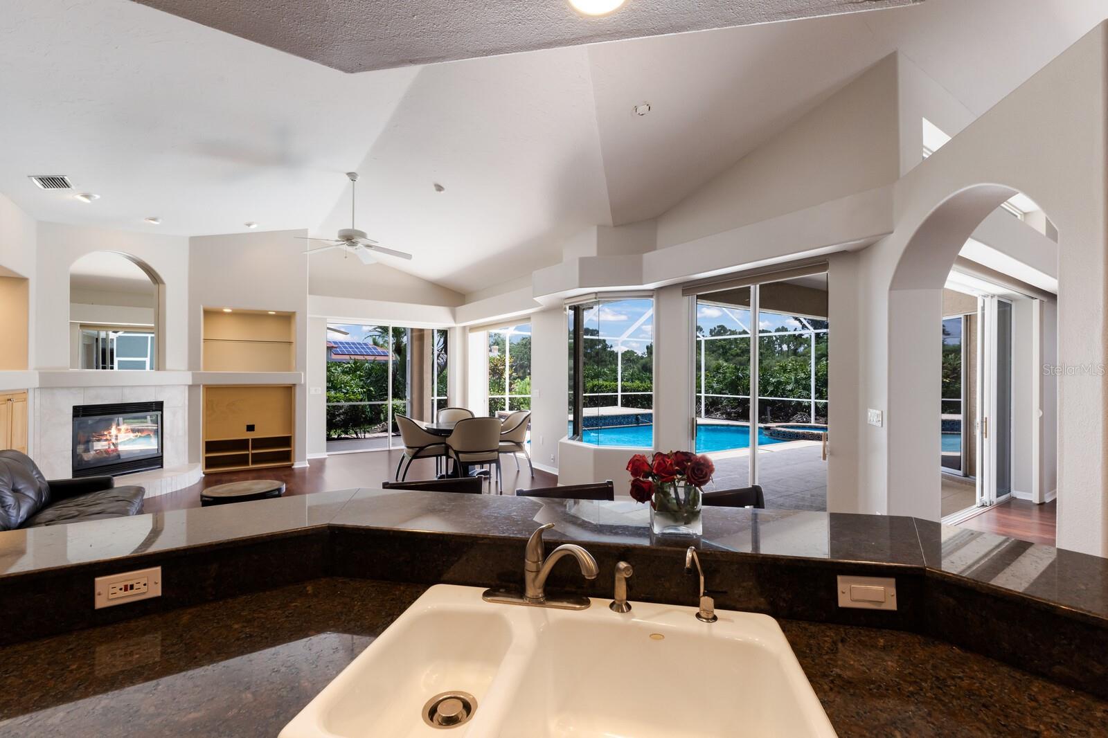 Image 22 of 58 For 8136 Deerbrook Circle