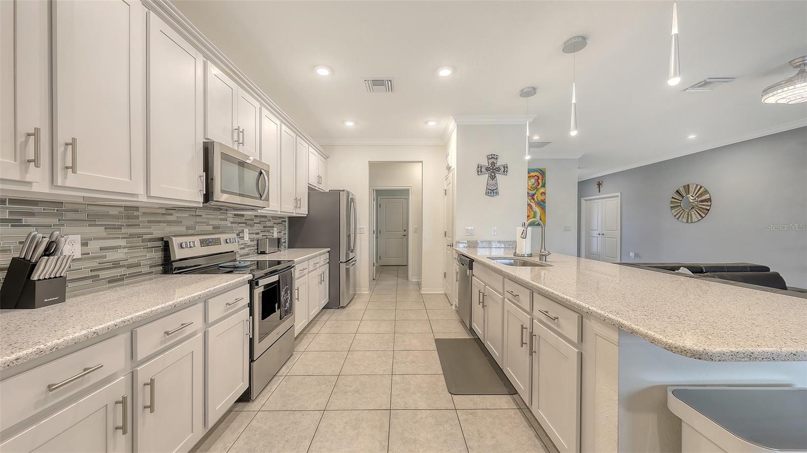 Image 20 of 89 For 5910 Hevena Court