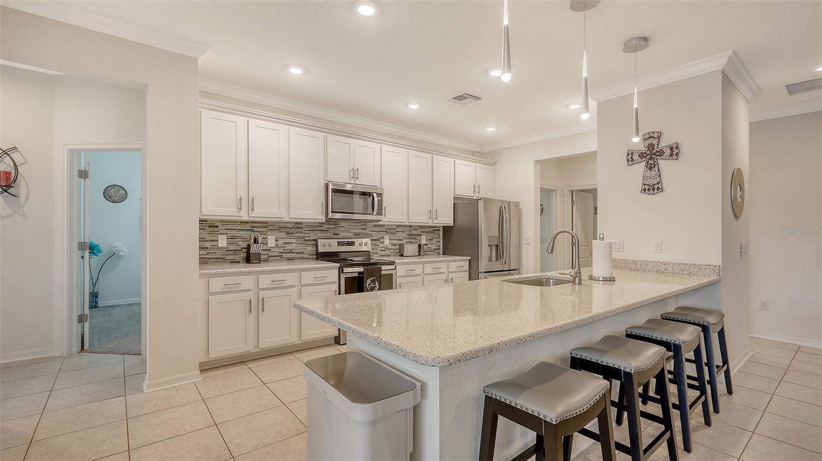 Image 21 of 89 For 5910 Hevena Court