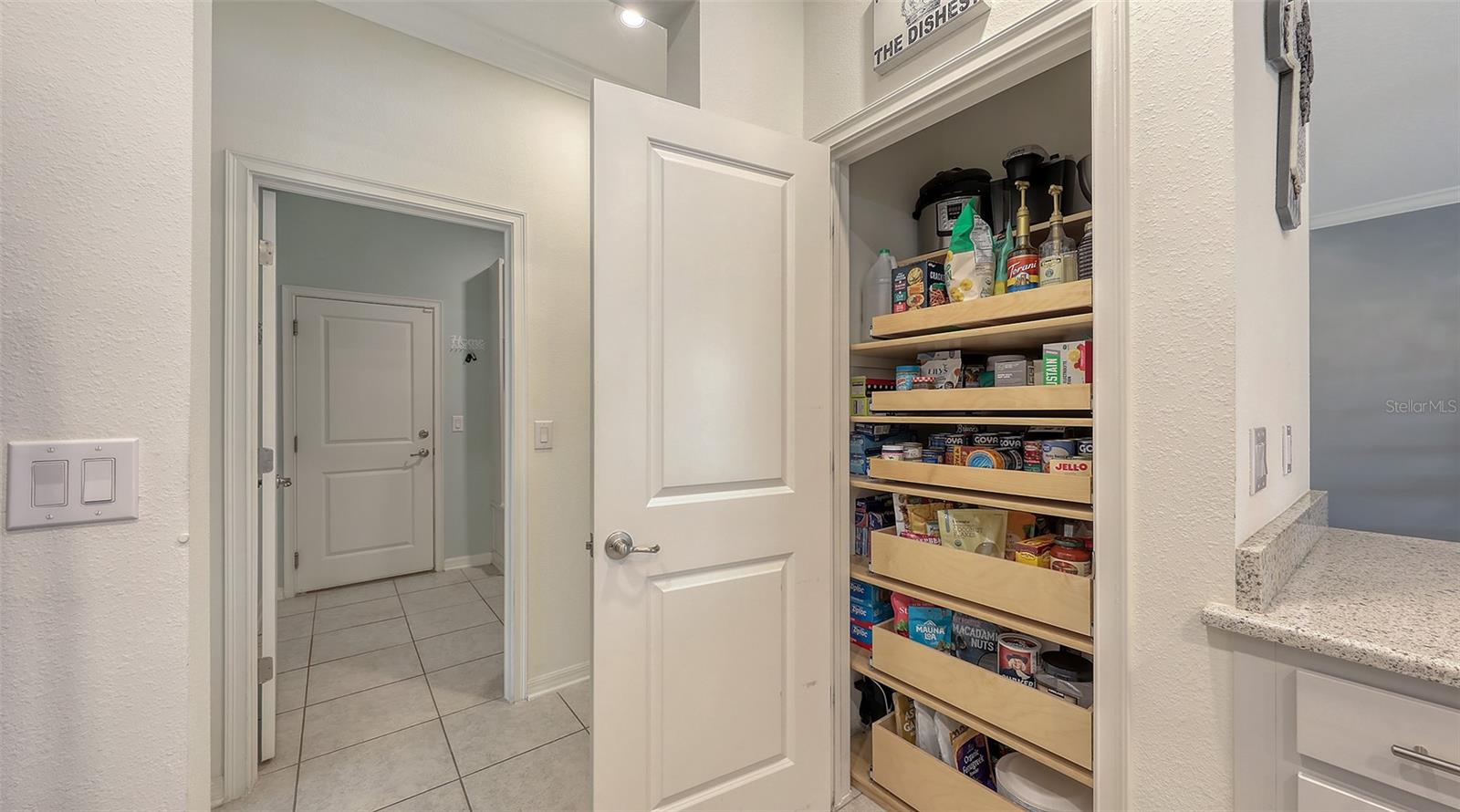 Image 25 of 89 For 5910 Hevena Court