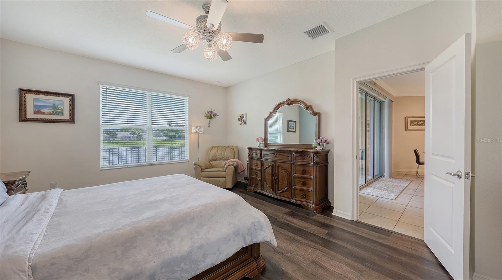 Image 26 of 89 For 5910 Hevena Court