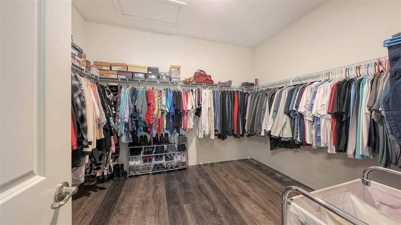 Image 33 of 89 For 5910 Hevena Court