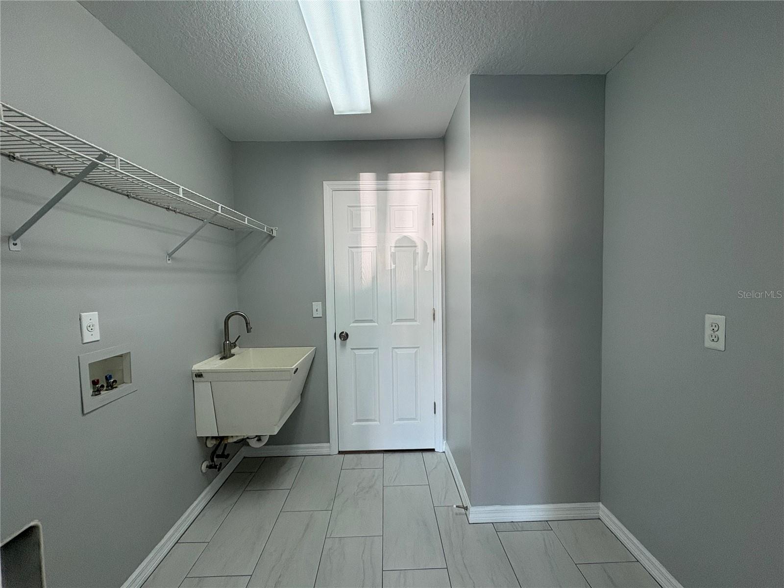 Image 15 of 19 For 4031 Wake Avenue